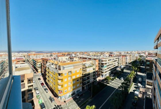 Reventa - Apartamento / piso - Torrevieja - Playa del Acequión