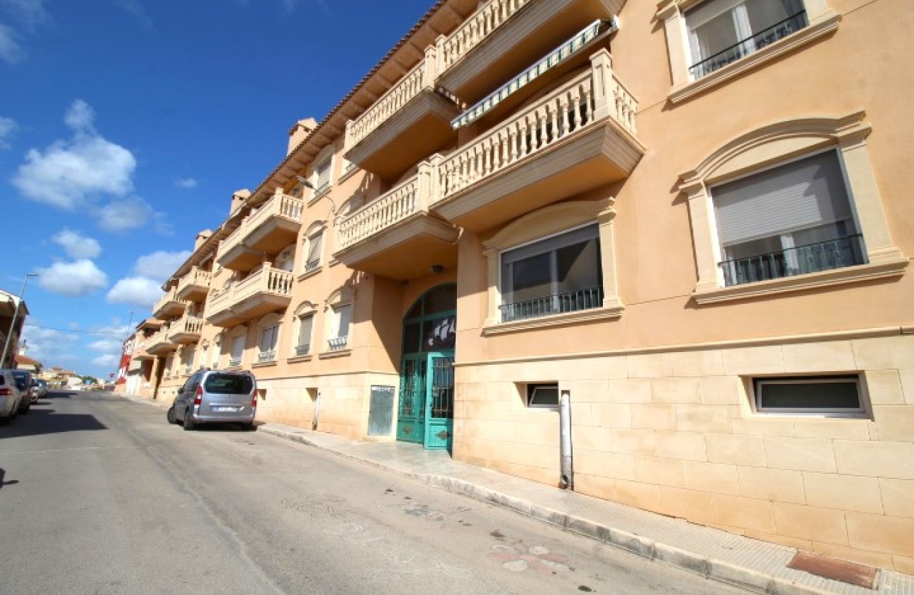 Resale - Apartment / flat - San Miguel